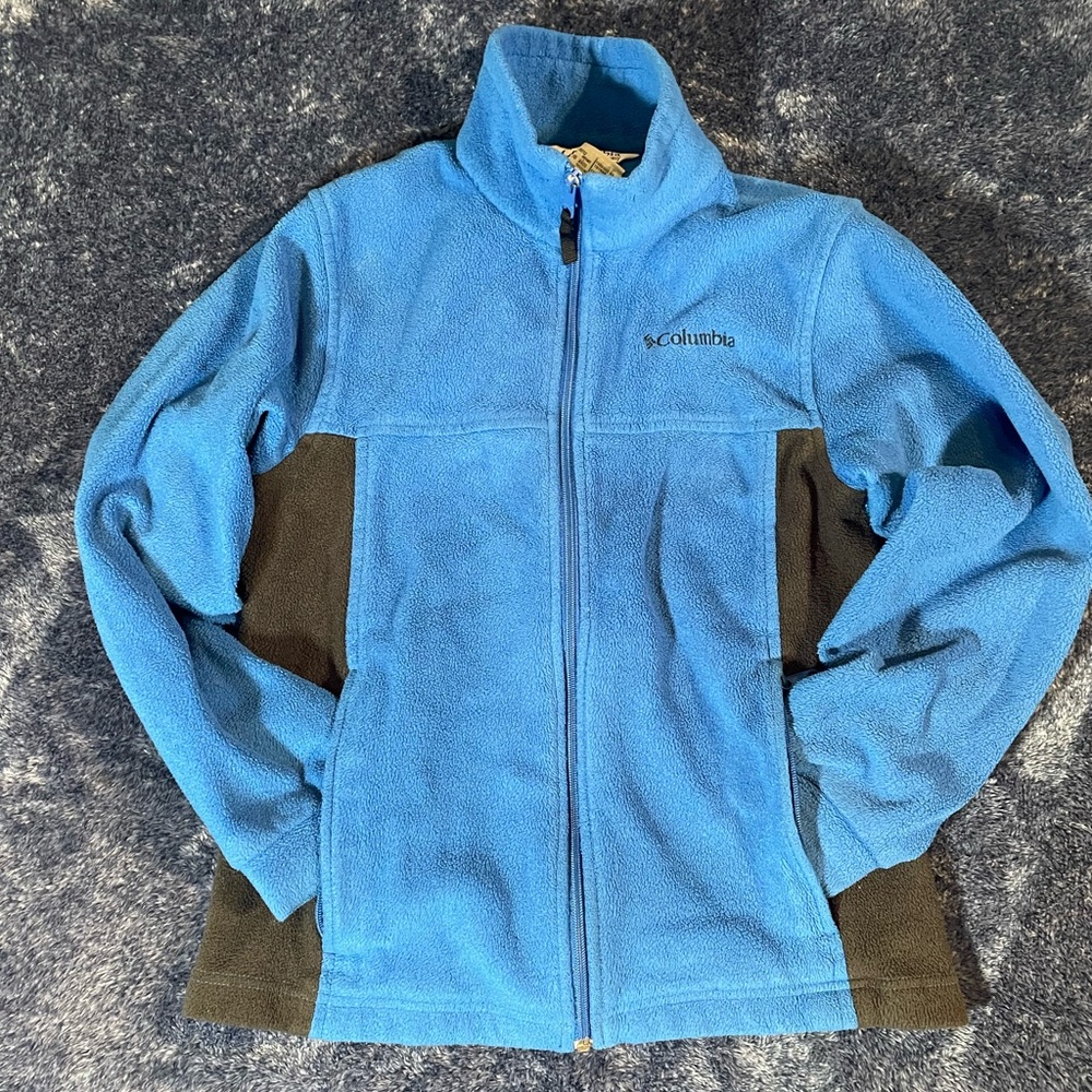 Columbia Zip Up Jacket with pockets